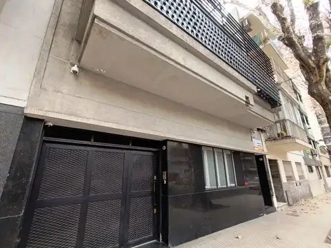 PH 3Amb. c/Terraza uso comun -1Piso escalera Contrafrente APTO PROFESIONAL-VIVIENDA       *Retasado*