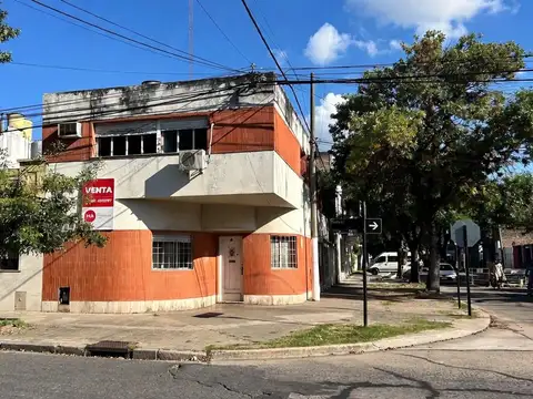 Casa 4 Dormitorios - Pres. Roca 2700 - España y Hospitales - Rosario | Venta