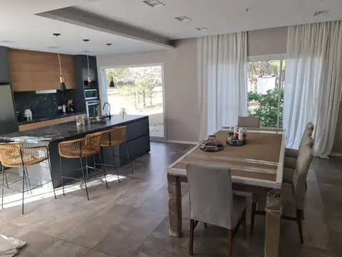 Casa en Venta en Juana Koslay, USD 285.000