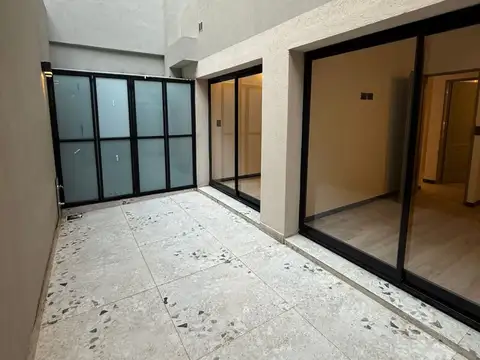 Casa 2 ambientes con 1 baño