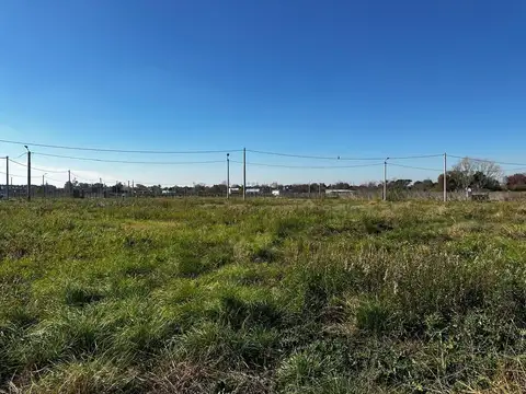 Terreno en Venta en Parque Exaltación, USD 18.500