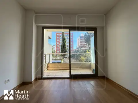 Departamento en Alquiler en Parque Chacabuco, $ 700.000