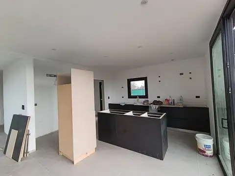 Casa en Venta en Prados del Oeste, USD 330.000