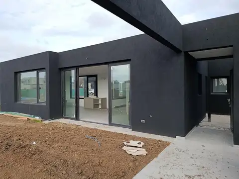 VENTA /PRADOS DEL OESTE / CASA A ESTRENAR