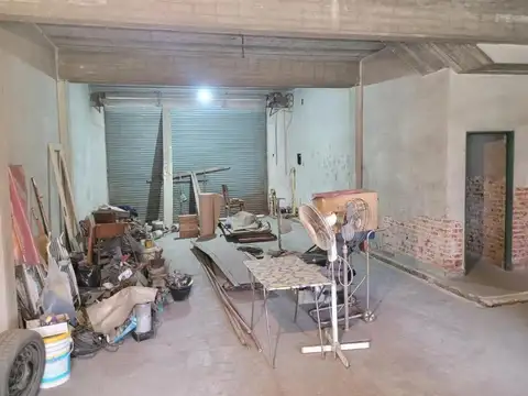 Casa en Venta en Isidro Casanova, USD 145.000