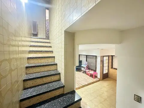 VENTA 2 CASA PARA DOS FAMILIAS PATIO GARAGE PIÑEYRO