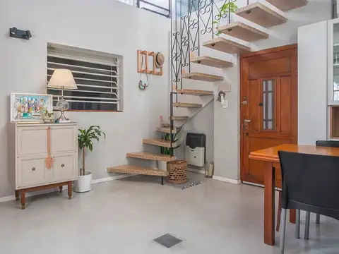 Depto Tipo Casa en Venta de 4 ambientes