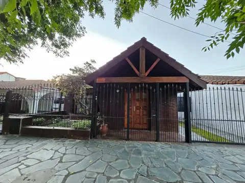 Chalet 4 dorm en venta - Balzaretti, San Miguel - 243 m2 en lote de 370 m2