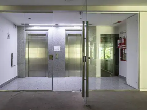 Oficina en Alquiler al Sur