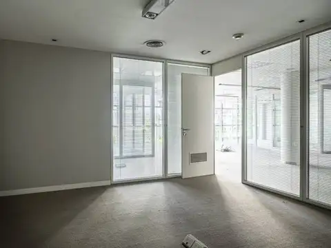 Oficina en Alquiler en Barrio Norte, USD 3.750