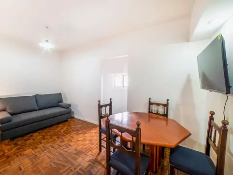 Departamento de dos ambientes amoblado en alquiler temporario en Monserrat