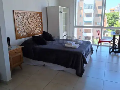 MONOAMBIENTE EN VENTA ZONA PZA ISLAS MALVINAS