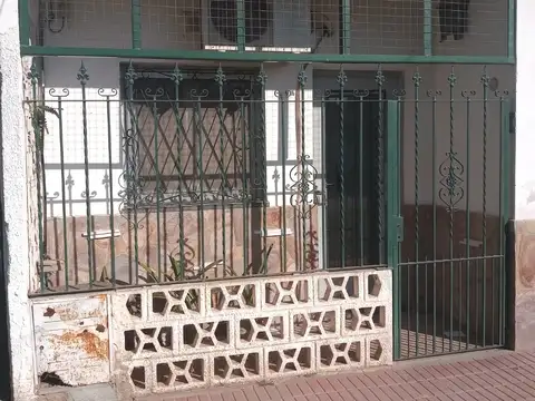 CASA EN VENTA  SE ESCUCHAN OFERTAS 