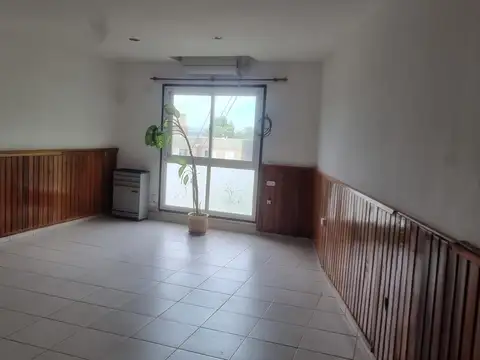 Depto 3 DORMITORIOS en barrio Islas Malvinas - Castelli al 1700