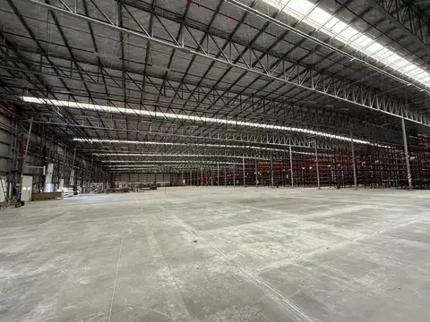 GARIN -  PREDIO INDUSTRIAL EN ALQUILER  11.000 m2