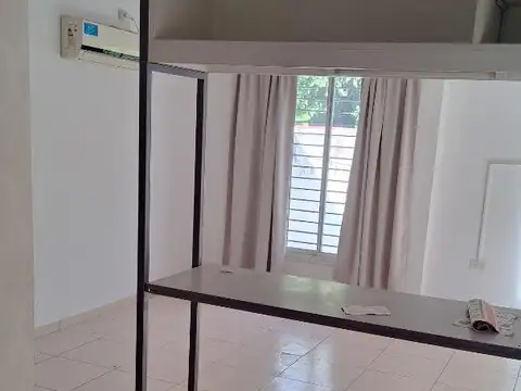 Departamento en Alquiler en Godoy Cruz, $ 750.000