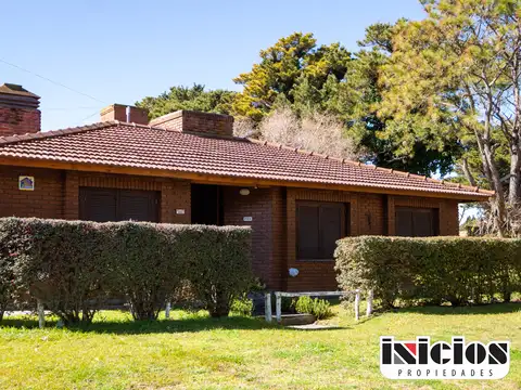 Casa en Lote: Santiago del Estero Nº 395 - Mar de Ajó Norte - C755