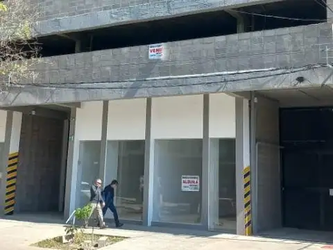 Cochera  centrica a la venta