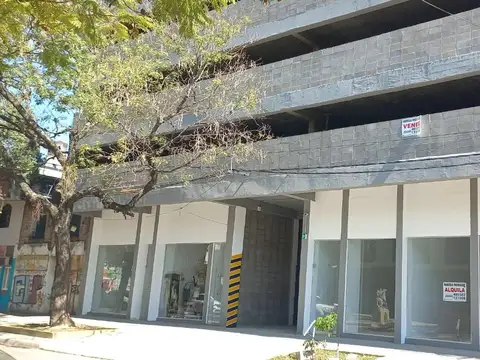 Cochera en Venta con acceso Ascensor