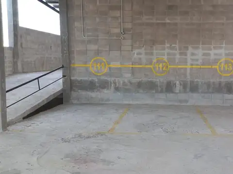 Cochera  centrica a la venta