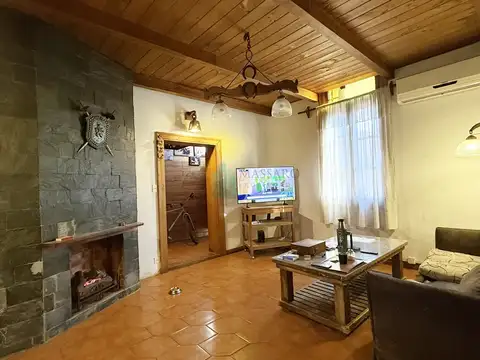 Casa en Venta con 1 cochera