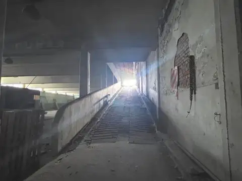 Venta Deposito en Villa Luro