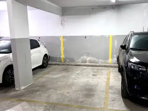 Dueño vende cochera en Villa Urquiza