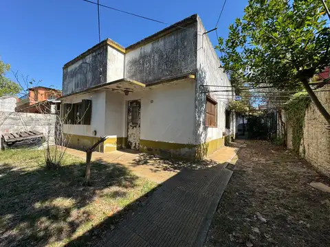 Calle Larrea 1100