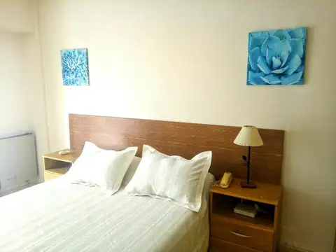 Hipolito Yrigoyen 2300, Piso 5