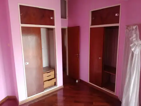 Departamento Tipo Casa En Alquiler De 4 Ambientes
