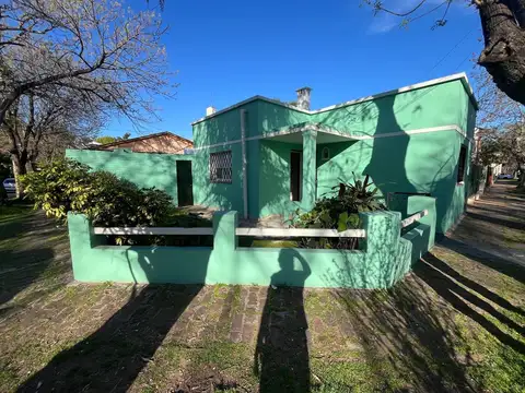 Casa en Venta en Munro, USD 145.000