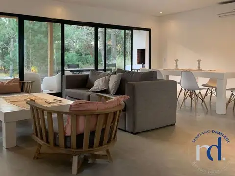 Casa en Venta al Oeste
