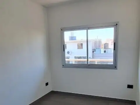 Departamento en Venta en Versalles, USD 189.000