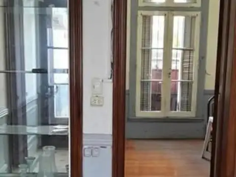 Edificio a Reciclar Sobre Av San Pedrito, Flores, 225,68 m2