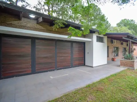 Increible casa con gran parque Villa California