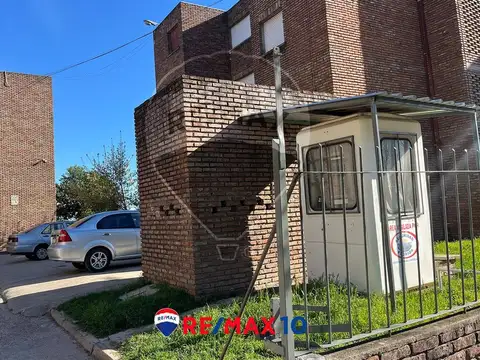 Benigno Islas OC10 100