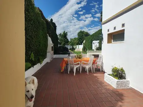 VENTA CASA 6 AMBIENTES EN EL CENTRO DE LUJAN