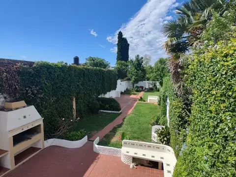 Casa en Venta en Centro De Lujan, USD 179.900