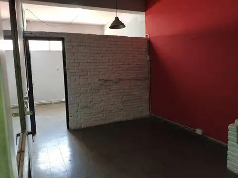 Local en Alquiler 46 años