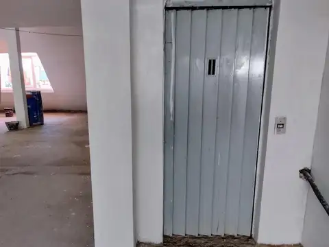 Oficina en Alquiler en Liniers, $ 2.000.000