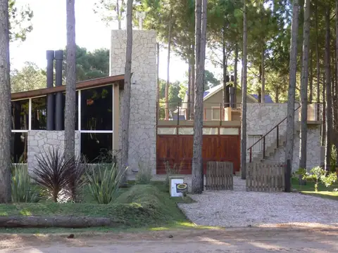 Casa en Venta - Zona Aromos Pinamar Norte / REF: 8820