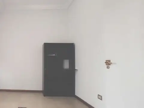 Uruguay 500, Piso 8