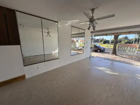 Local en Alquiler en Roldan, $ 500.000
