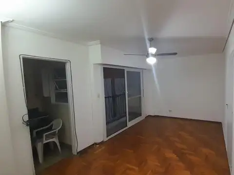 Departamento en Emilio Mitre al 900