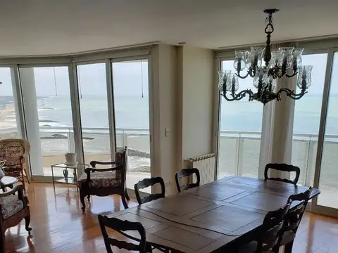 Departamento 4 ambientes con 4 baños