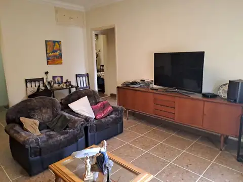 Depto Tipo Casa en Venta de 4 ambientes