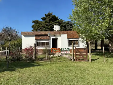 Casa en venta en B° Villa Adelina, Apta credito! Santa Rosa de Calamuchita. (Cod 1202)