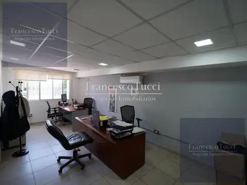 Galpon en Venta en La Reja, USD 495.000