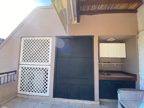 Departamento 5 ambientes con 3 baños