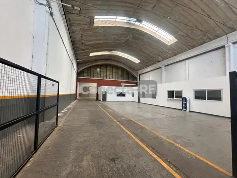 Depósito 723 m² en Alquiler sobre Panamericana